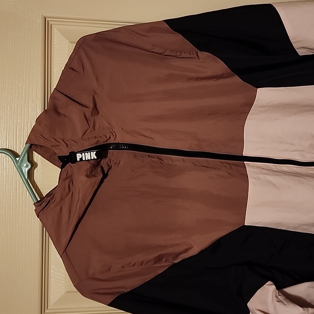 Pink jacket - Picture 2 of 6